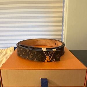 Louis Vuitton Belt. Size 75/30. 25 mm.